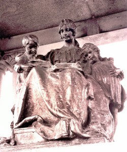 monument-to-woman-of-the-southern-confederacy-statue